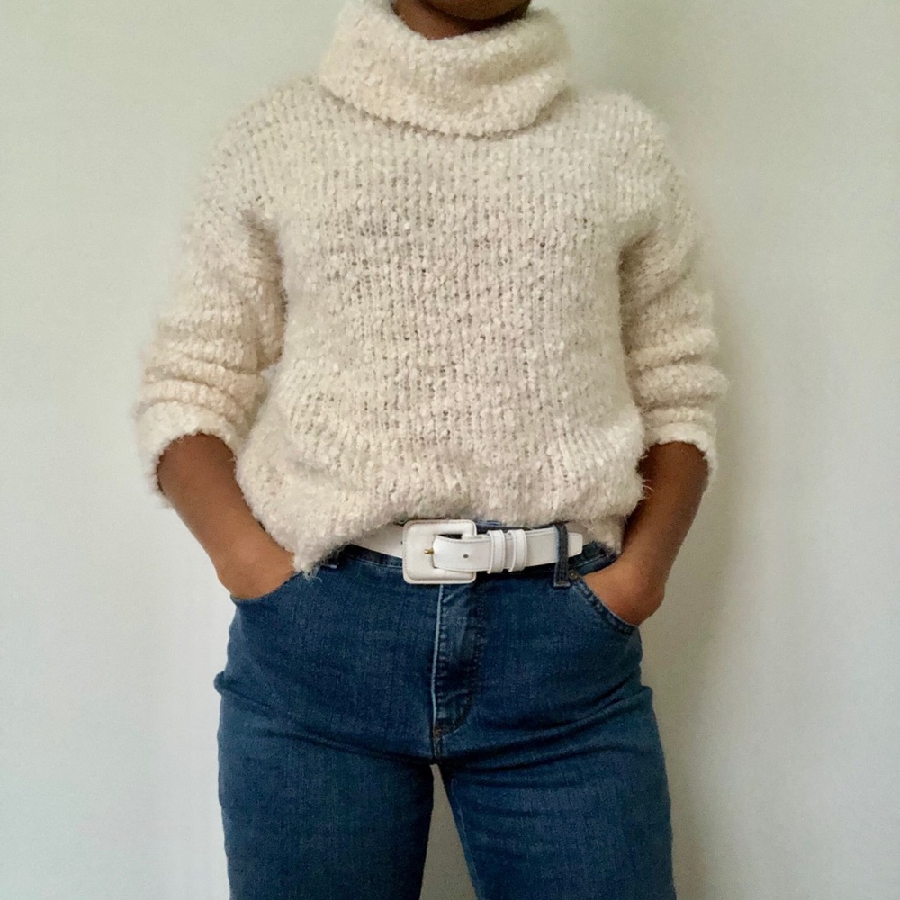 Off-White Oversized Sweater *Forever 21